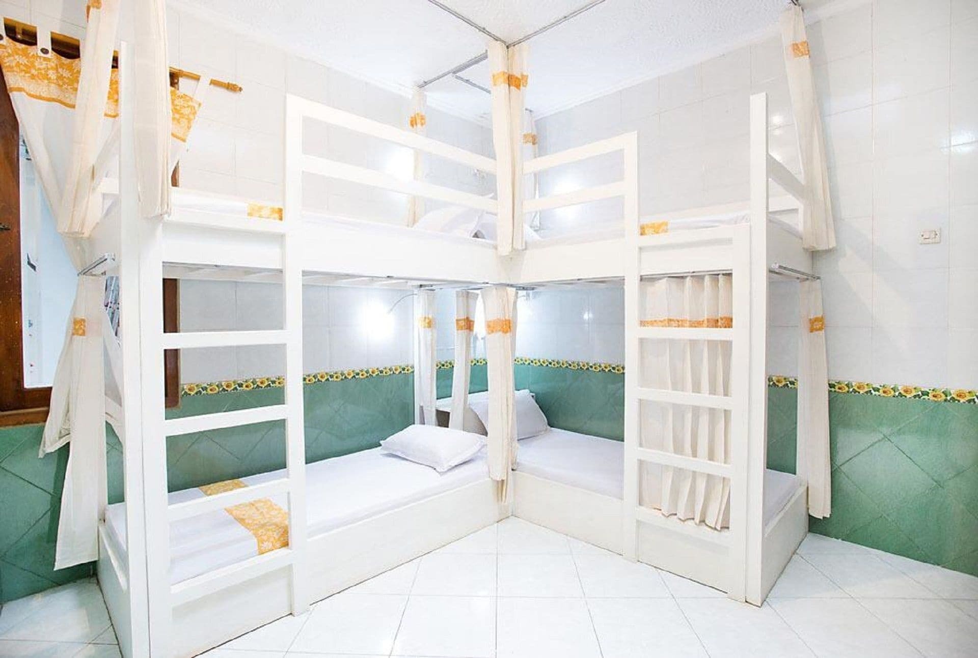 Liem Heritage Hostel Γιογκιακάρτα Εξωτερικό φωτογραφία